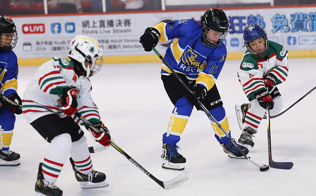 Junior hockey players playing at the Hockey Tournament